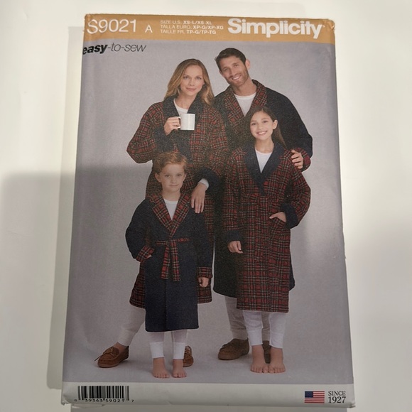 Brand new Simplicity S9021 Patterns Robe and Belt - Picture 2 of 4